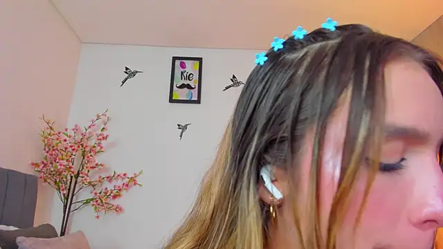 im sarah34 online show from January 22, 7:03 am