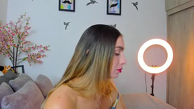 im sarah34 online show from March 11, 4:32 am