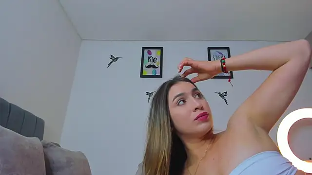 im sarah34 online show from March 22, 9:10 pm