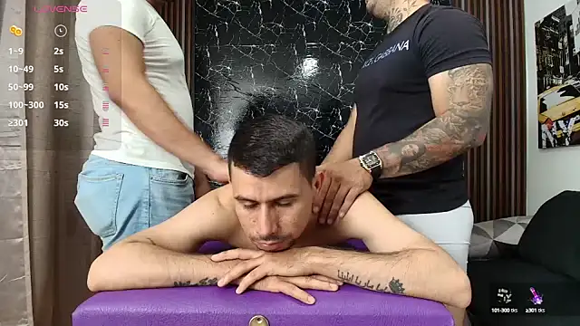 Snapshot of hott_dicks chatting on February 8, 1:11 am hott dicks online show from February 8, 1:11 am