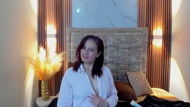 ada mclaine online show from February 22, 10:31 pm