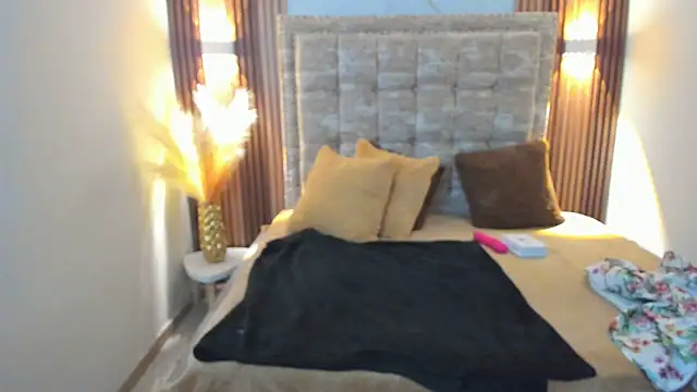 ada mclaine online show from March 15, 3:48 pm