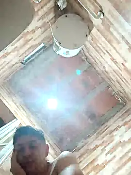 Snapshot of TuBandi2 chatting on November 27, 9:22 am TuBandi2 online show from November 27, 9:22 am