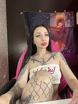 Molly  Moon online show from January 7, 6:38 am