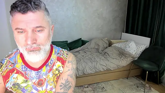 Snapshot of BlowMyXXL chatting on February 6, 1:21 pm BlowMyXXL online show from February 6, 1:21 pm