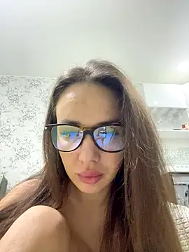 TeenieM online show from December 15, 11:53 pm