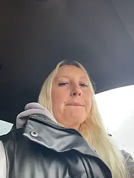 MerlinDave online show from May 12, 1:14 am