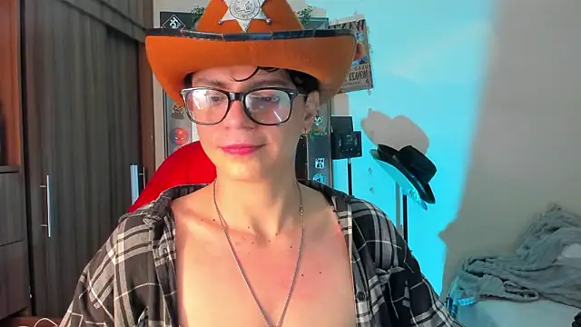 marckalexis online show from December 17, 10:49 pm