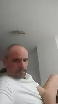 Snapshot of Franc113 chatting on December 23, 9:27 am Franc113 online show from December 23, 9:27 am