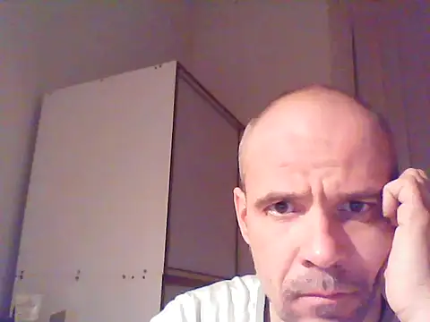 Snapshot of Franc113 chatting on January 13, 8:03 pm Franc113 online show from January 13, 8:03 pm