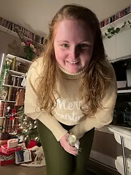 GingerSnap33 online show from December 20, 2:41 am