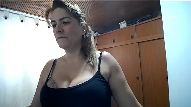 wandarubio online show from December 28, 3:48 pm