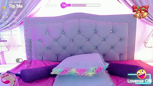 Snapshot of SexyJuliii21 chatting on January 8, 2:03 am SexyJuliii21 online show from January 8, 2:03 am