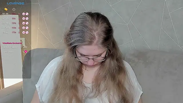 Megan Violer online show from December 23, 6:48 pm