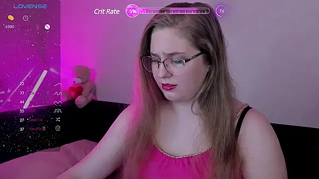 Megan Violer online show from February 14, 7:33 pm