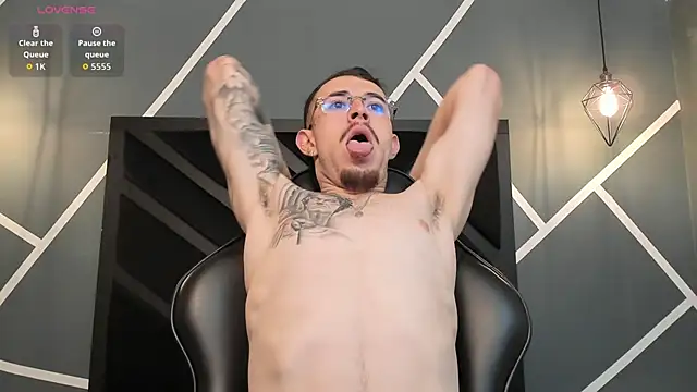 CodyWalkerR online show from September 23, 5:38 pm