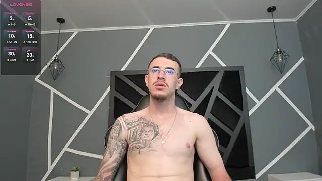 CodyWalkerR online show from October 2, 5:31 pm