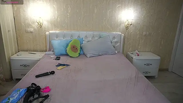 LunaaMayy online show from March 2, 11:44 pm