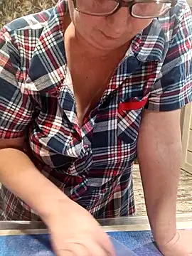 NicoleOlla online show from February 6, 2:31 pm