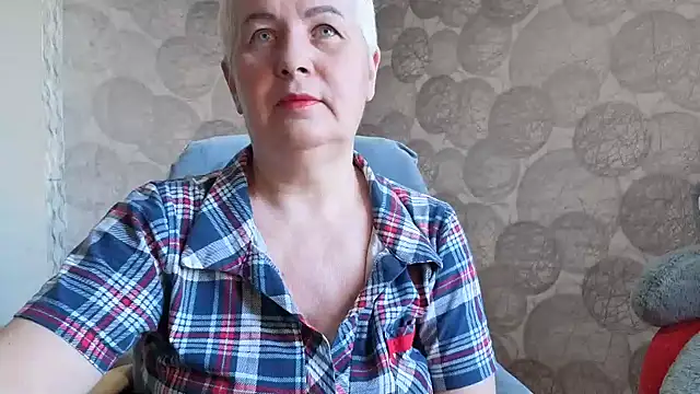 NicoleOlla online show from February 16, 3:13 am