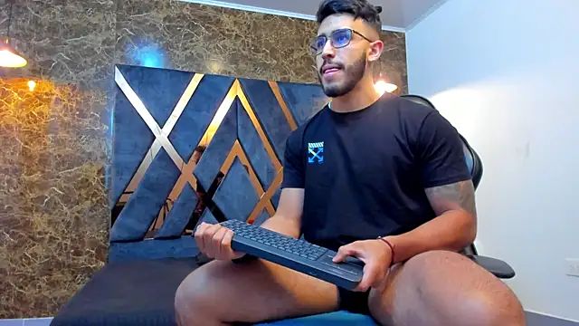 Snapshot of Liam_Kleiin chatting on September 24, 11:24 am Liam Kleiin online show from September 24, 11:24 am