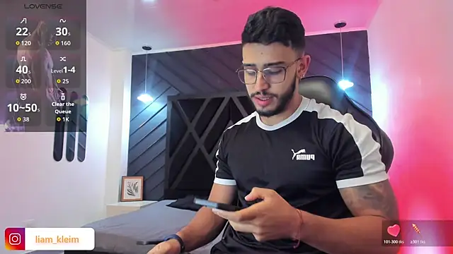 Liam Kleiin online show from November 15, 11:29 am