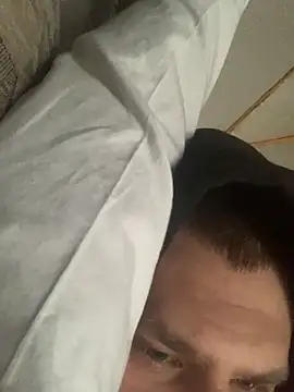 Snapshot of Boysex227 chatting on December 21, 8:43 am Boysex227 online show from December 21, 8:43 am