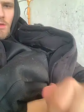 Snapshot of Boysex227 chatting on January 18, 9:13 am Boysex227 online show from January 18, 9:13 am