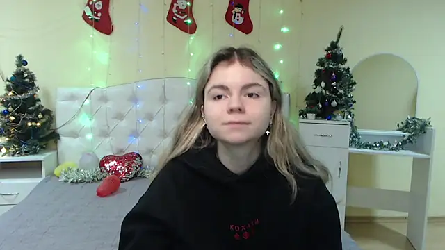 TinaRedly online show from January 13, 6:38 pm