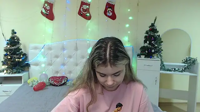 TinaRedly online show from January 14, 3:53 am