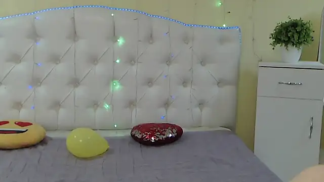 TinaRedly online show from January 20, 9:53 pm