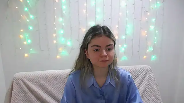 TinaRedly online show from January 27, 12:12 am