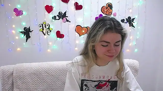 TinaRedly online show from February 1, 12:51 am