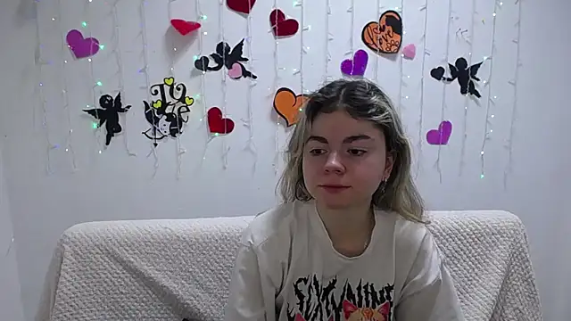 TinaRedly online show from February 12, 12:48 am