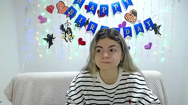 TinaRedly online show from March 2, 6:19 pm