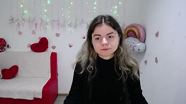 TinaRedly online show from October 10, 5:12 pm