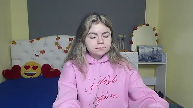 TinaRedly online show from November 14, 6:56 am