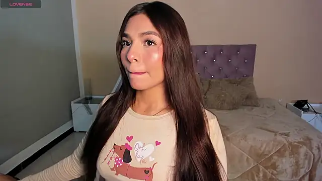 Snapshot of amira_cute2 chatting on February 10, 11:14 am amira cute2 online show from February 10, 11:14 am