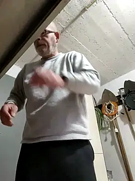 bottomhairy online show from April 2, 2:58 pm