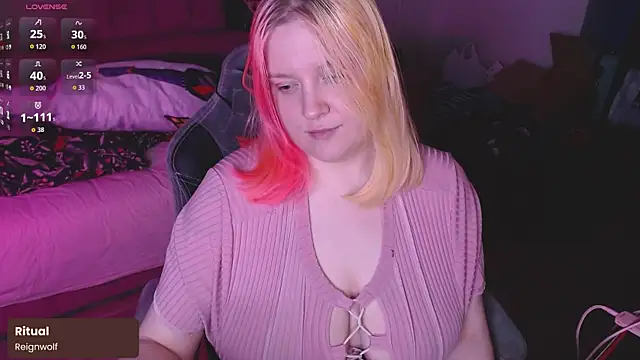lissamuff online show from May 27, 5:32 pm