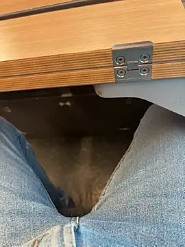 maleesa online show from March 28, 4:06 pm