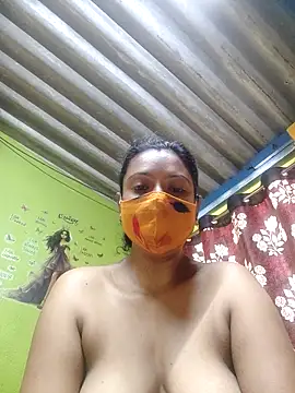 Snapshot of SuperSexyJaneman chatting on February 13, 3:24 am SuperSexyJaneman online show from February 13, 3:24 am