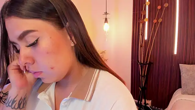 ArianaBaker online show from April 16, 8:42 pm