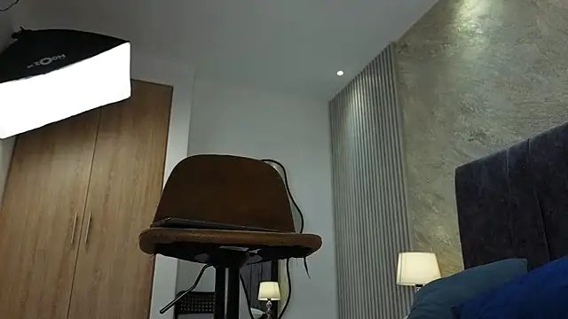 lola  sweetx online show from May 23, 11:36 am