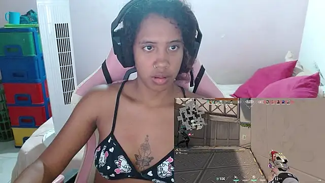 TiffanyRoouse online show from February 5, 2:51 am