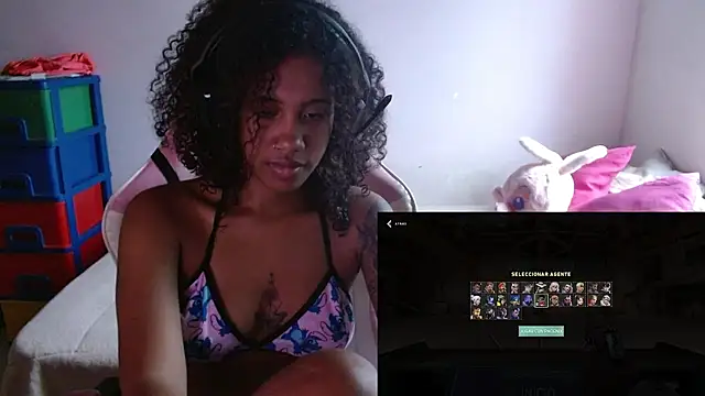 TiffanyRoouse online show from February 23, 10:42 pm