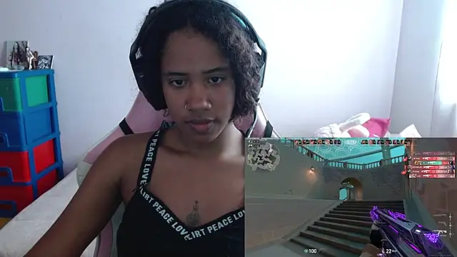 TiffanyRoouse online show from March 8, 8:25 pm