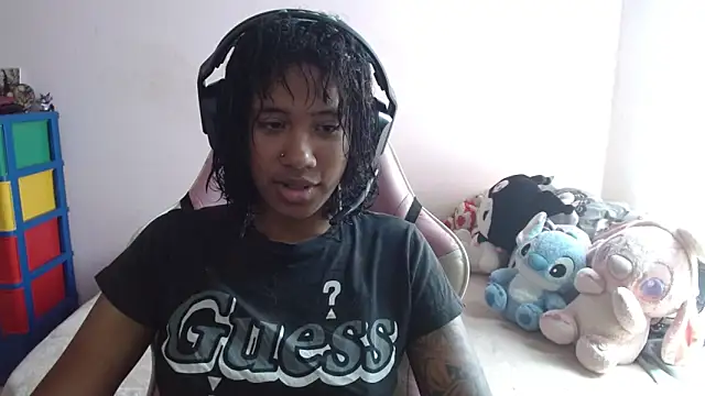 TiffanyRoouse online show from September 28, 3:28 pm