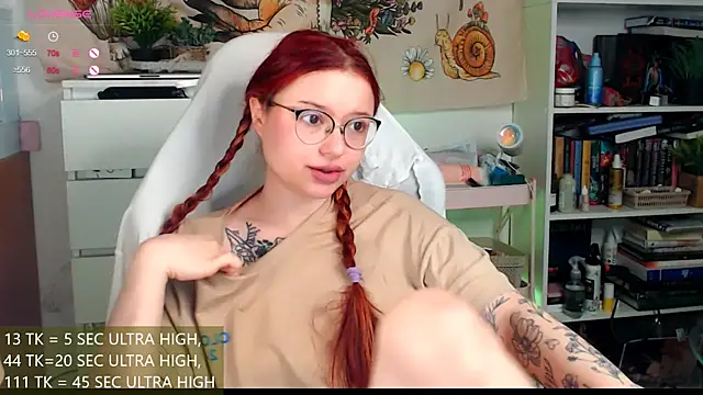 me  hanna online show from December 16, 1:32 am