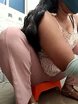 Snapshot of Archna-ji chatting on January 17, 5:12 am Archna-ji online show from January 17, 5:12 am